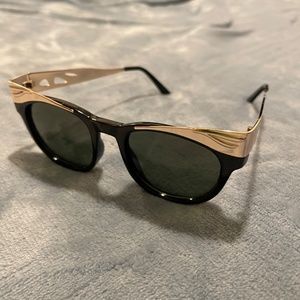 Black Sunglasses with gold details